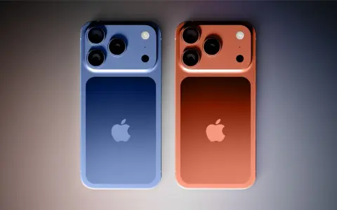 Dwa iPhone'y: niebieski i miedziany. Różnica między iPhone Pro a zwykłym często tkwi w aparacie.