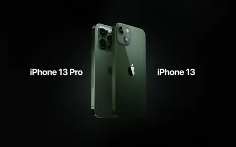 Dwa zielone iPhone'y 13 Pro i iPhone 13 na czarnym tle.