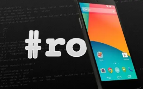 Smartfon z Androidem i hasztagiem #ro, sugerującym jak zrootować telefon. W tle widać fragmenty kodu.